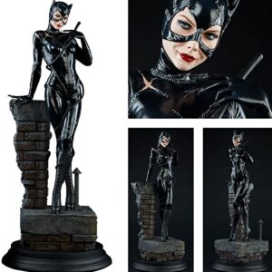 AE004483 Catwoman -- Catwoman