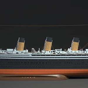 AE004722 Maqueta Titanic -- Titanic